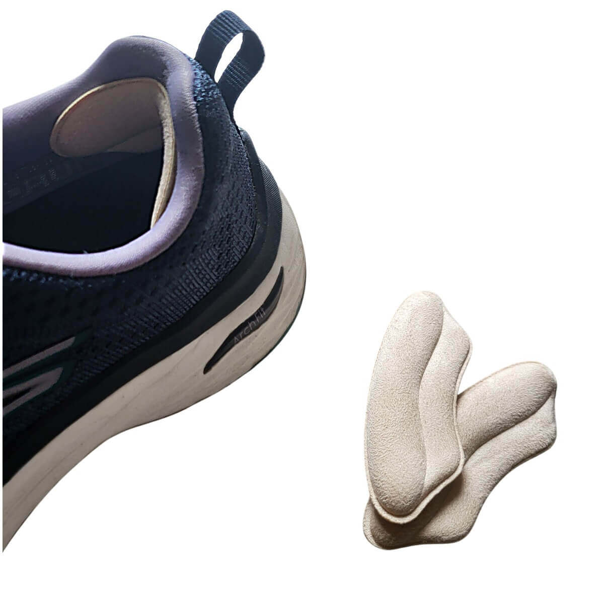 Hælgreb til sko giver lindring til ømme hæle og mindsker pres og friktion fra skoens hælkappe. 2 stk. memory foam hælkappe indlæg. Hælbeskytter til sko og stiletter. 