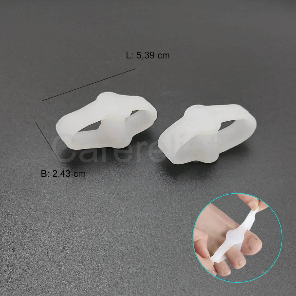 Tåskiller med 2 huller af blød silikone gel, onesize fit all. Køb 2 stk. storetå tåspredere med støtte, aflastning og smertelindring til tæerne billigt hos Carerelief.dk.