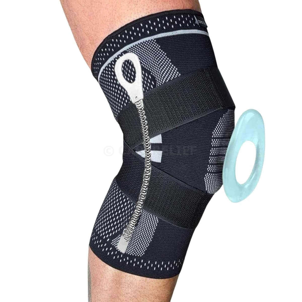 Knæstøtte til sport og genoptræning med skinner giver støtte til et ustabilt, hævet og skadet knæ, menisk og ledbånd. Få optimal støtte med kompressionsbind knæ. Knæbind med skinner. KN15 PRO - Carerelief.