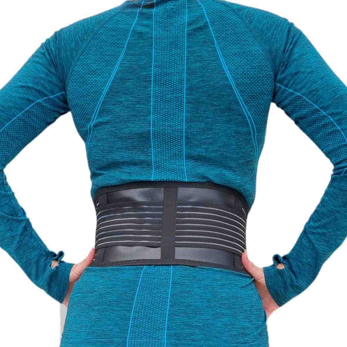 Lændebælte med selvopvarmende turmaliner og elastik stropper fra Carerelief til smerter og spændinger i ryggen, 3 størrelser, Unisex. Køb anatomisk rygbælte LB20 til mænd og kvinder online.