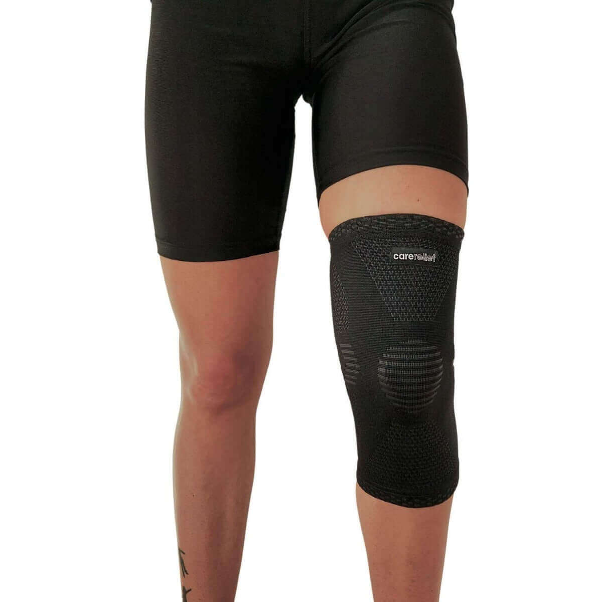 Elastik knæbandage KN20 Active -  støtte til knæet ved knæsmerter og sport 